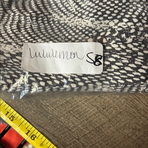 LULULEMON Grey Cool racer back woman activewear casual stretch quality tank S - Picture 9 of 9